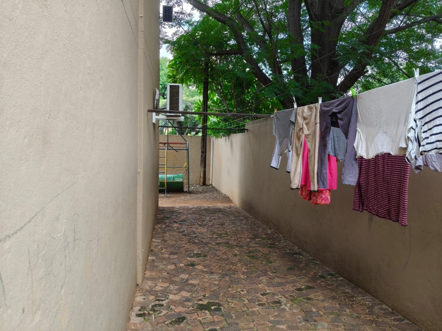 2 Bedroom Property for Sale in Geelhoutpark North West